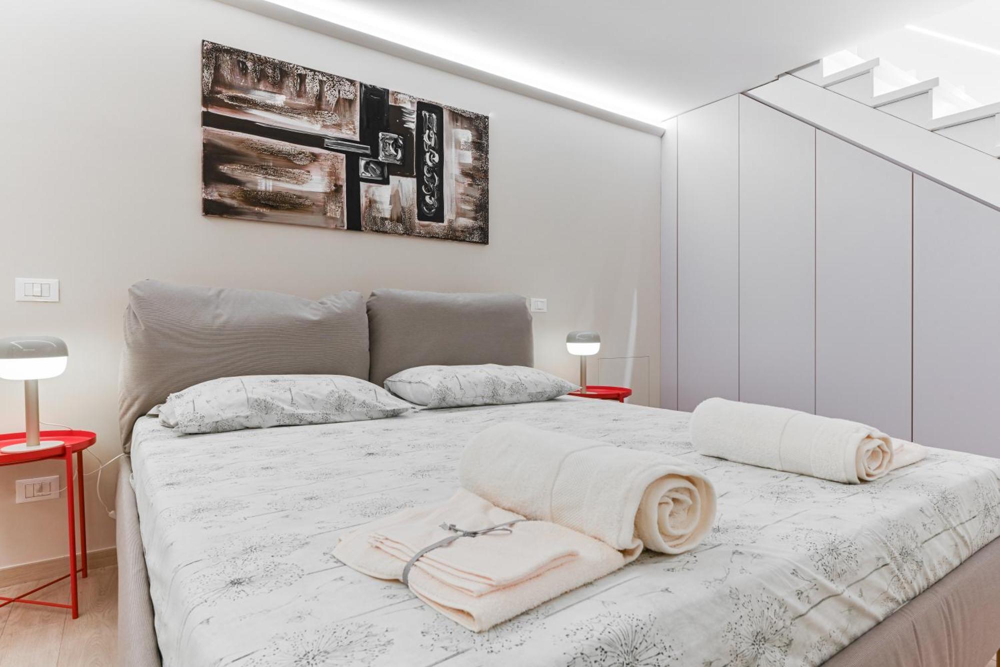 San Siro Ippodromo - Rho Fiera Elegant Two-Story Loft Villa - Milan — Photos 2